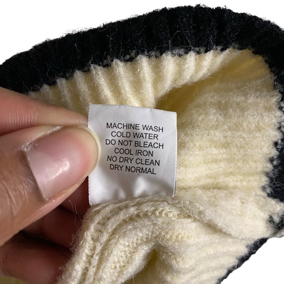 Jon & Anna Women's Cream Mock Neck Bell Sleeve Sweater - Picture 6 of 8